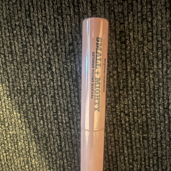 Makeup Bundle - Picture 4 of 10